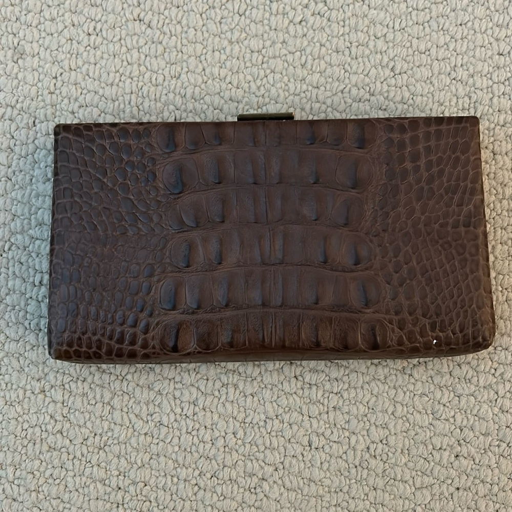 Crocodile pattern clutch